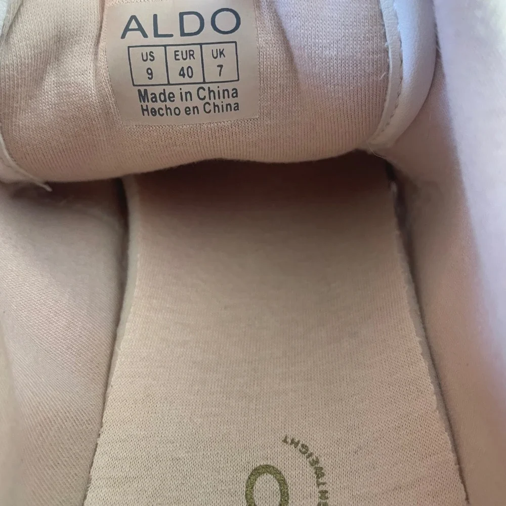 Aldo Women's Sneakers Size 9‎ Pink White Rose Gold Lightweight Casual Shoes